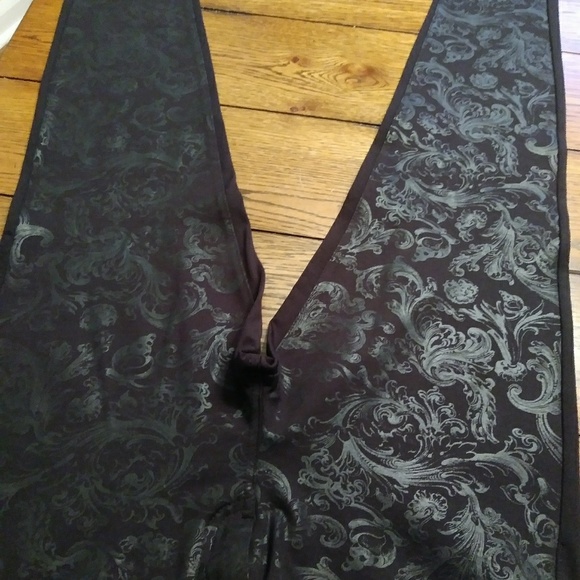 Practically New, Excellent condition black skinny - Picture 5 of 6